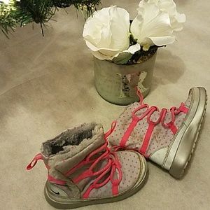 😀Sweet Nike Roshe Boots Size 10C